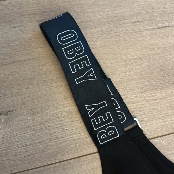 Black Obey Jumper - Picture 3 of 3